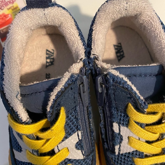 Toddler Zara Sneakers - size 7 - Picture 5 of 5